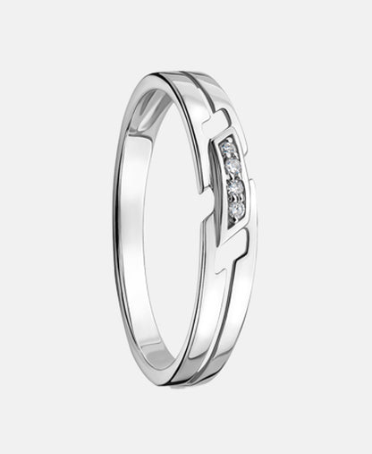Ring aus 375 Weißgold mit Diamant