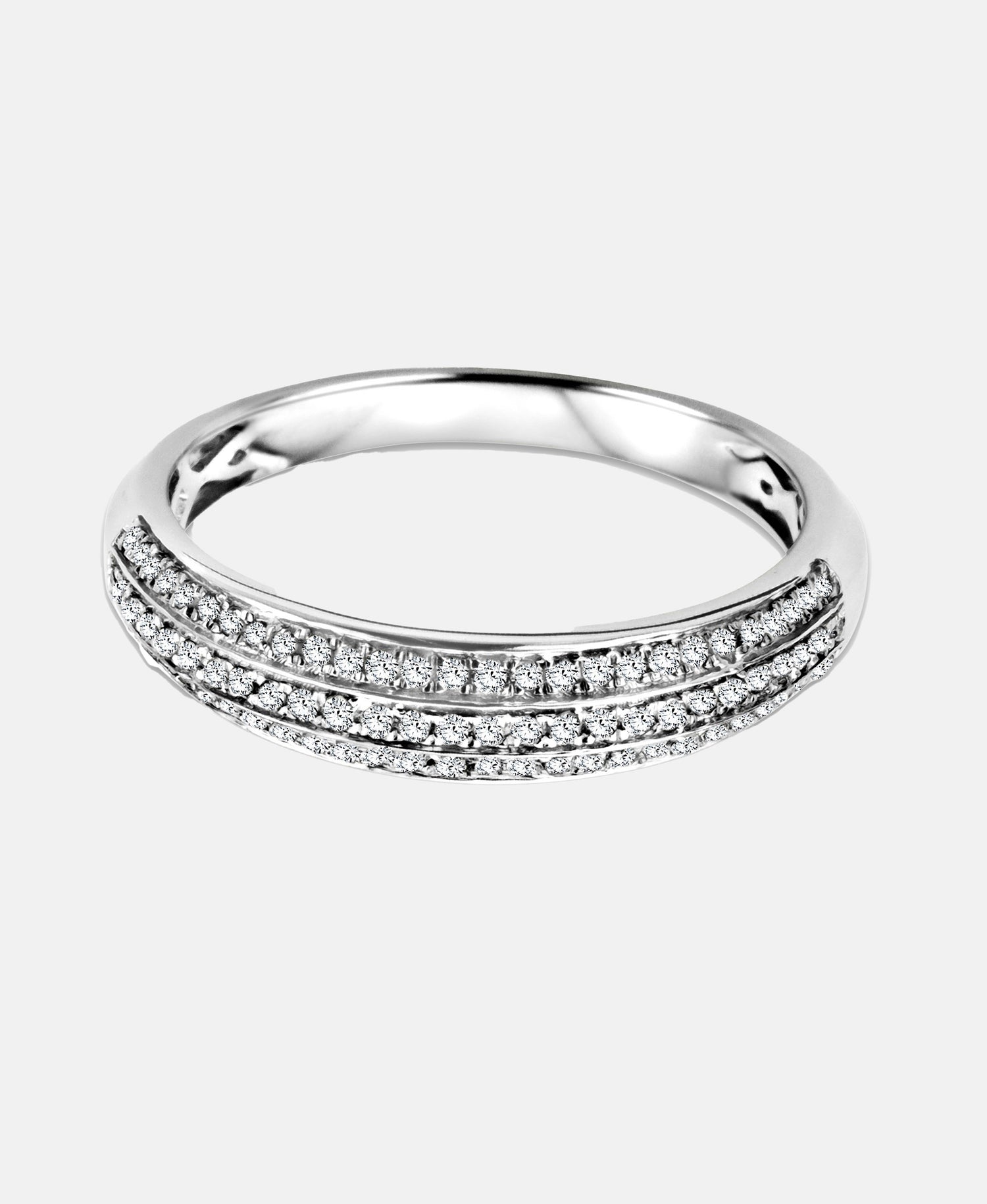 Ring aus 375 Weißgold mit Diamant