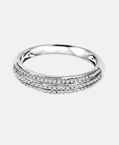 Ring aus 375 Weißgold mit Diamant