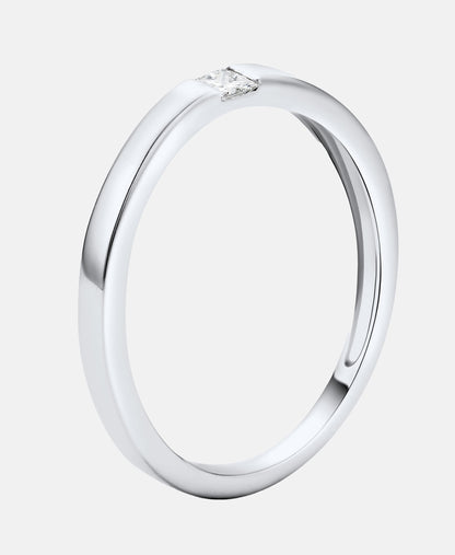 Ring aus 375 Weißgold mit Diamant