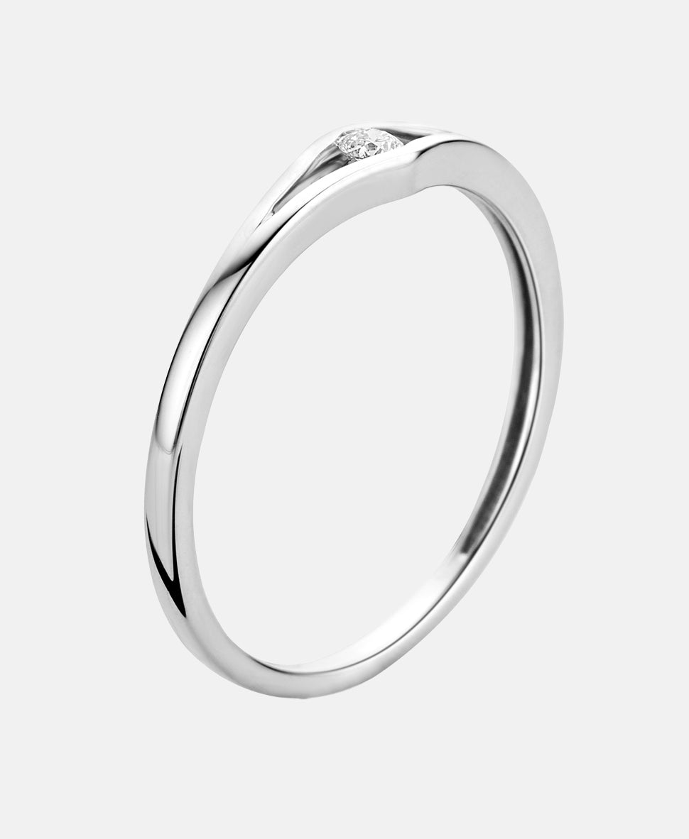 Ring aus 375 Weißgold mit Diamant