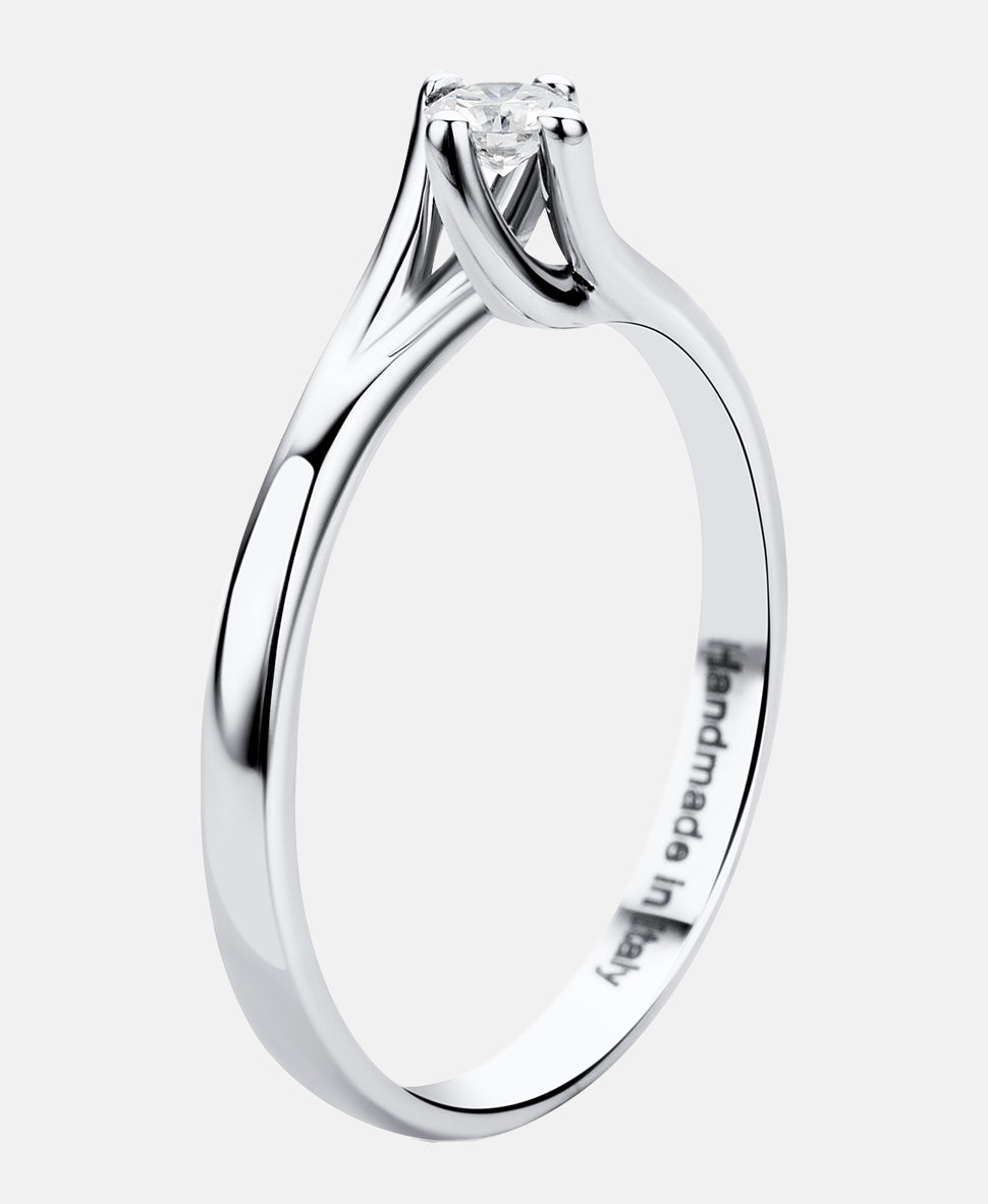 Ring aus 750 Weißgold mit 0.12 Karat Diamant